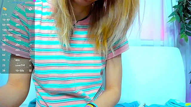 Snapshot of Bell_a_mi_ chatting on 5, 3, 2025 Bell a mi online show from 5, 3, 2025