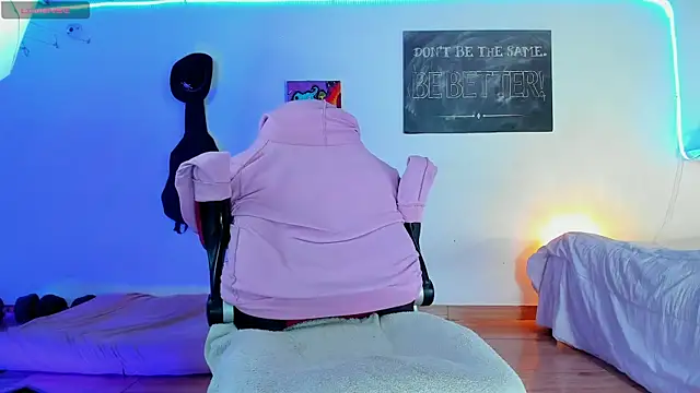 Snapshot of RyanCarter_ chatting on 7, 12, 2024 RyanCarter online show from 7, 12, 2024