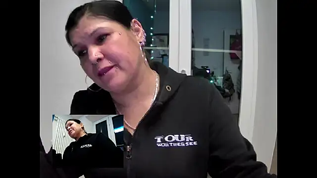 Snapshot of BlackWitch6 chatting on 6, 2, 2026 BlackWitch6 online show from 6, 2, 2026