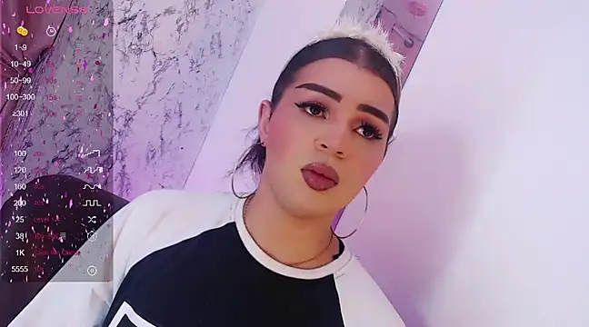 Alexandra Hornny online show from 2, 3, 2025