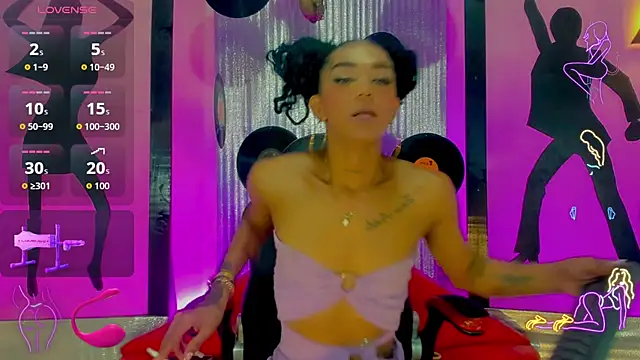 nickyminach  online show from 27, 10, 2025