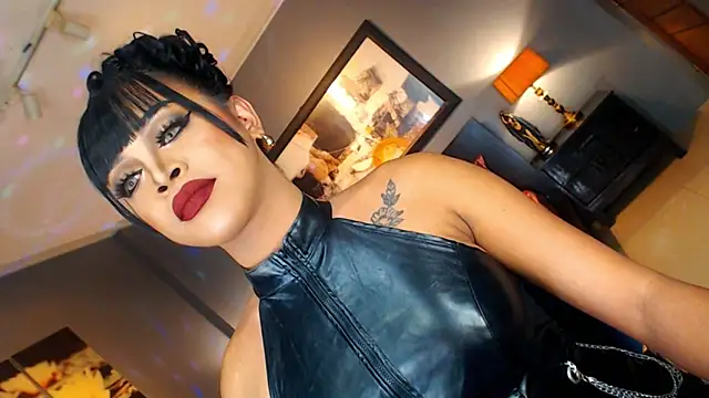 Snapshot of MarryQueen22 chatting on 13, 11, 2025 MarryQueen22 online show from 13, 11, 2025