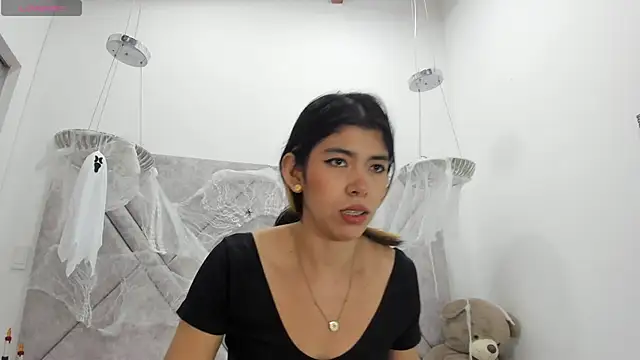 Girl Cherry online show from 9, 10, 2025