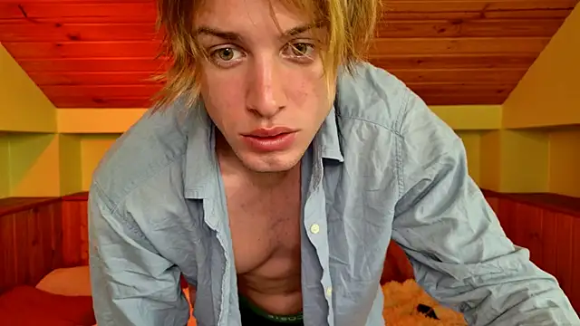 Snapshot of Cryptikov chatting on 4, 8, 2026 Cryptikov online show from 4, 8, 2026