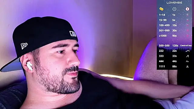 Snapshot of DominantTheo chatting on 23, 2, 2025 DominantTheo online show from 23, 2, 2025