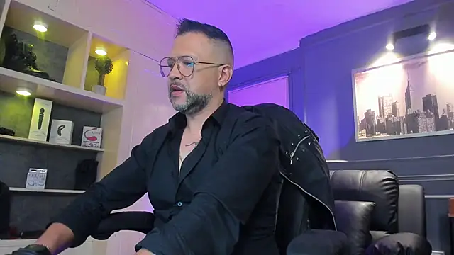 Snapshot of MrFrank_tattoo chatting on 20, 12, 2025 MrFrank tattoo online show from 20, 12, 2025