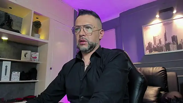 Snapshot of MrFrank_tattoo chatting on 9, 2, 2026 MrFrank tattoo online show from 9, 2, 2026