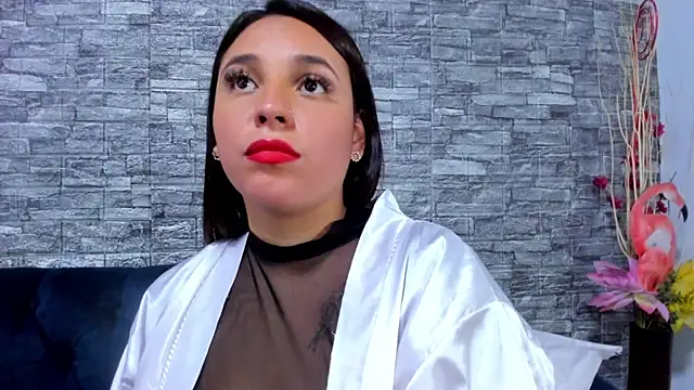 Snapshot of LizzRouse chatting on 4, 2, 2025 LizzRouse online show from 4, 2, 2025