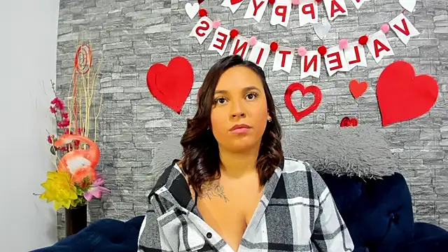 Snapshot of LizzRouse chatting on 12, 2, 2025 LizzRouse online show from 12, 2, 2025