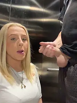 Strongqueen online show from 11, 1, 2025