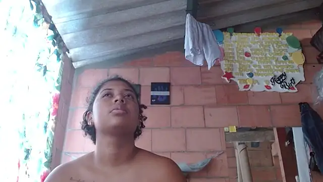 Snapshot of belindathompson chatting on 14, 1, 2025 belindathompson online show from 14, 1, 2025