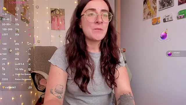 linda giggle online show from 10, 11, 2025