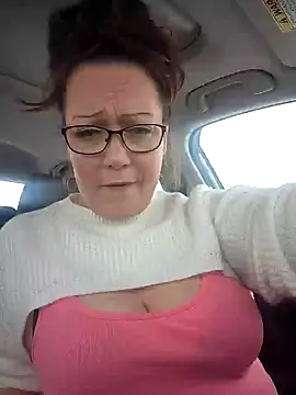 Snapshot of BBWQUEENBEEE chatting on 19, 1, 2025 BBWQUEENBEEE online show from 19, 1, 2025