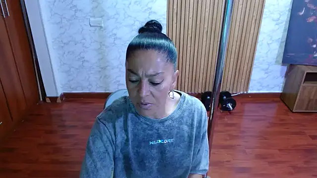 Anitta muscle online show from 14, 7, 2026