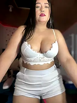 Snapshot of cami_ortiz__ chatting on 4, 12, 2024 cami ortiz online show from 4, 12, 2024