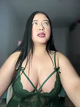 Snapshot of cami_ortiz__ chatting on 12, 12, 2024 cami ortiz online show from 12, 12, 2024