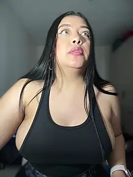 Snapshot of cami_ortiz__ chatting on 17, 1, 2025 cami ortiz online show from 17, 1, 2025