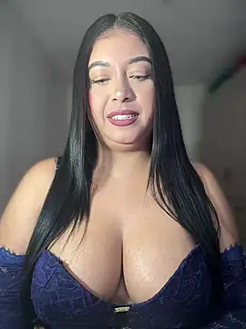 Snapshot of cami_ortiz__ chatting on 6, 3, 2025 cami ortiz online show from 6, 3, 2025