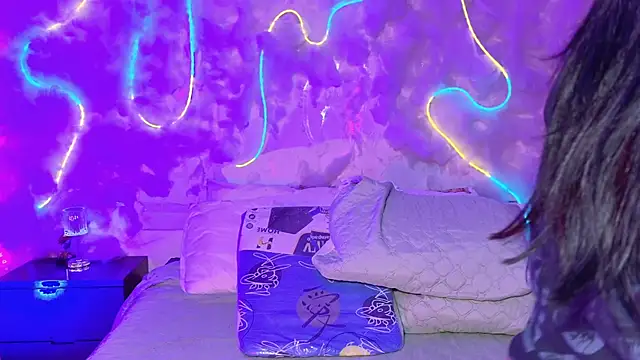 emmajohnss online show from 21, 2, 2026