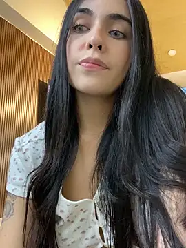 DaphneUwu online show from 23, 11, 2025