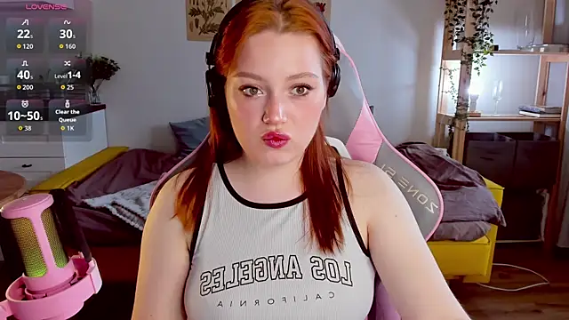 Snapshot of Sofy_Benson chatting on 15, 9, 2025 Sofy Benson online show from 15, 9, 2025