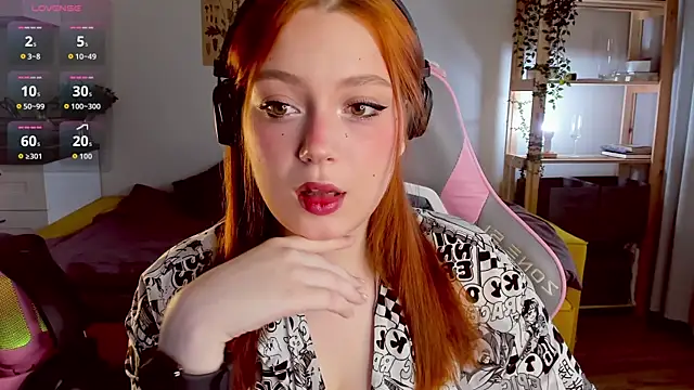 Snapshot of Sofy_Benson chatting on 18, 9, 2025 Sofy Benson online show from 18, 9, 2025