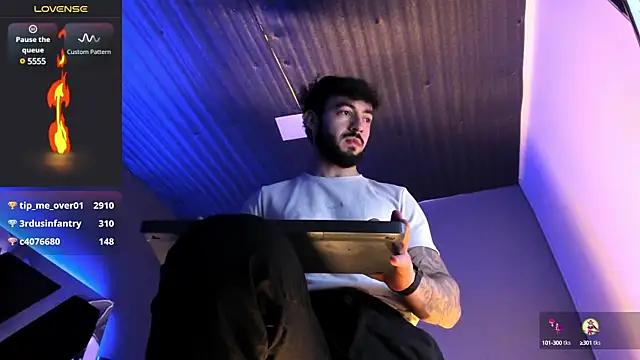 Snapshot of MarkWalker__ chatting on 23, 2, 2025 MarkWalker online show from 23, 2, 2025