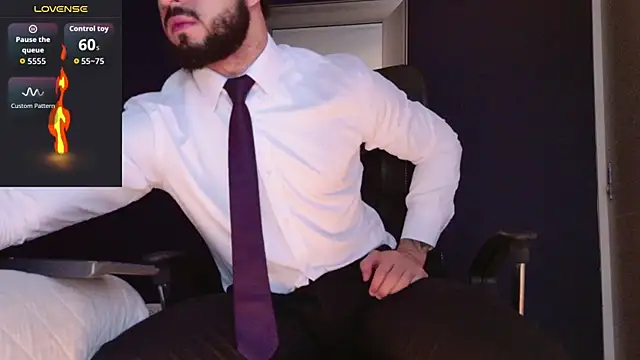 Snapshot of MarkWalker__ chatting on 2, 11, 2025 MarkWalker online show from 2, 11, 2025