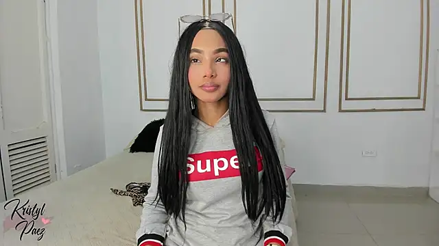 Snapshot of kristyl_paez chatting on 14, 11, 2025 kristyl paez online show from 14, 11, 2025