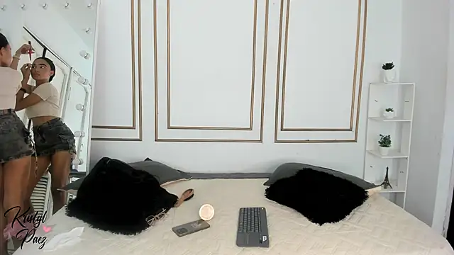 Snapshot of kristyl_paez chatting on 4, 12, 2025 kristyl paez online show from 4, 12, 2025