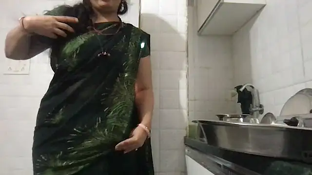 Riyasingh9 online show from 5, 3, 2025