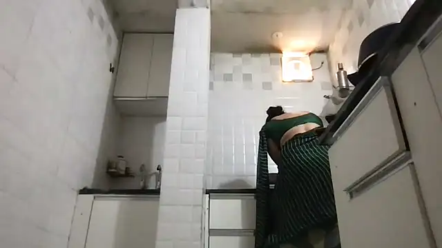 Riyasingh9 online show from 6, 4, 2026