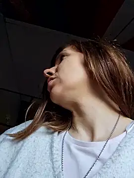 Lina lou4 online show from 28, 2, 2025