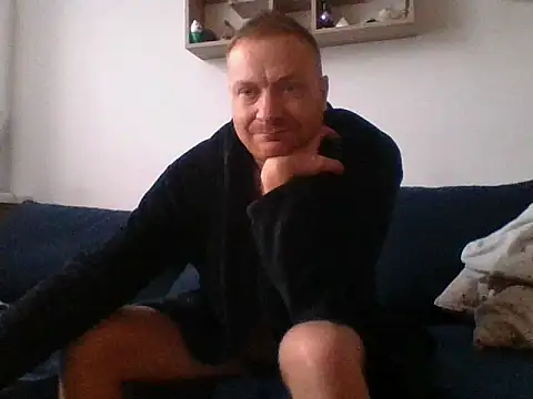 Snapshot of 82liska chatting on 27, 10, 2025 82liska online show from 27, 10, 2025