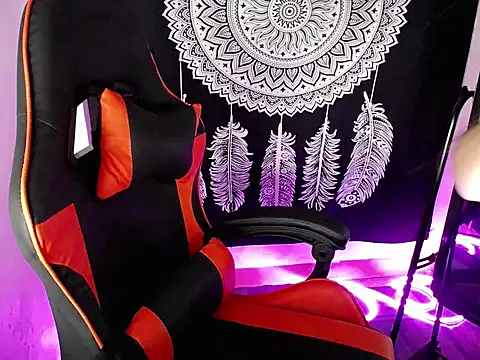 Snapshot of PirateEmpressBoaAico chatting on 10, 10, 2025 PirateEmpressBoaAico online show from 10, 10, 2025