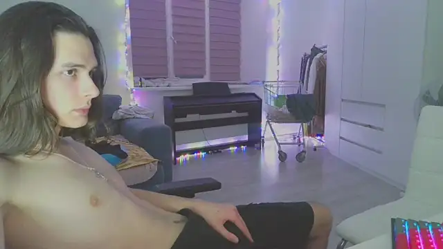 Snapshot of CandyChell chatting on 6, 2, 2025 CandyChell online show from 6, 2, 2025