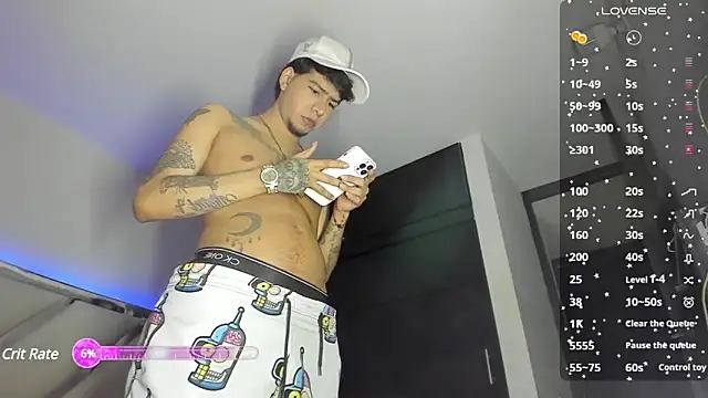 Snapshot of zack_isaac777 chatting on 6, 3, 2025 zack isaac777 online show from 6, 3, 2025