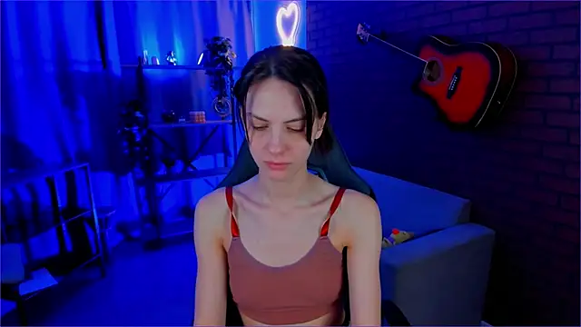 EmilyWilden online show from 5, 12, 2024
