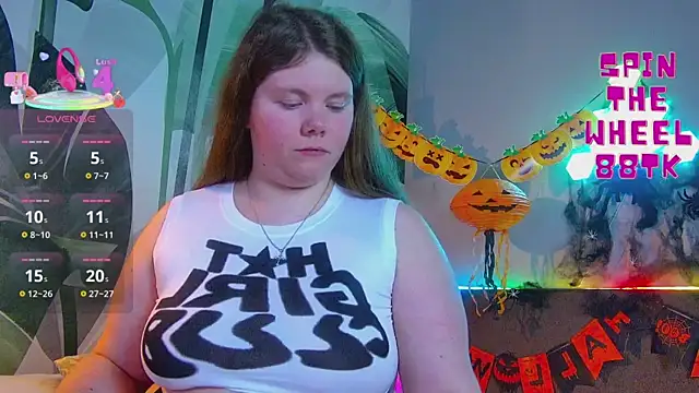 Snapshot of RubyValen chatting on 25, 10, 2025 RubyValen online show from 25, 10, 2025