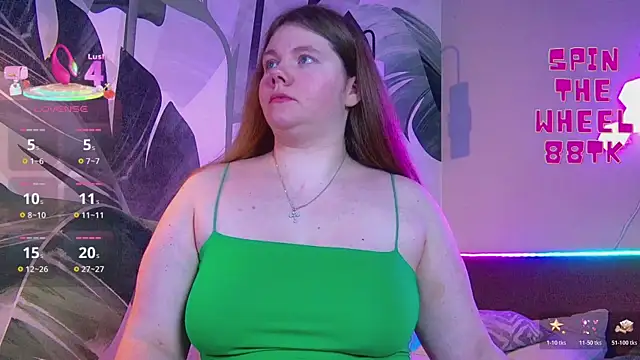 Snapshot of RubyValen chatting on 5, 11, 2025 RubyValen online show from 5, 11, 2025