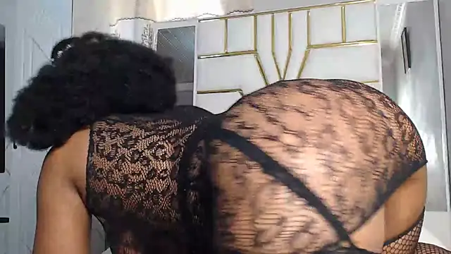 Snapshot of SexyyNana chatting on 8, 2, 2025 SexyyNana online show from 8, 2, 2025