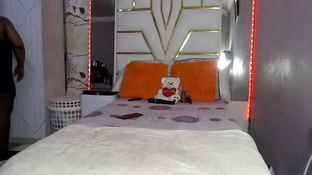 Snapshot of SexyyNana chatting on 11, 11, 2025 SexyyNana online show from 11, 11, 2025