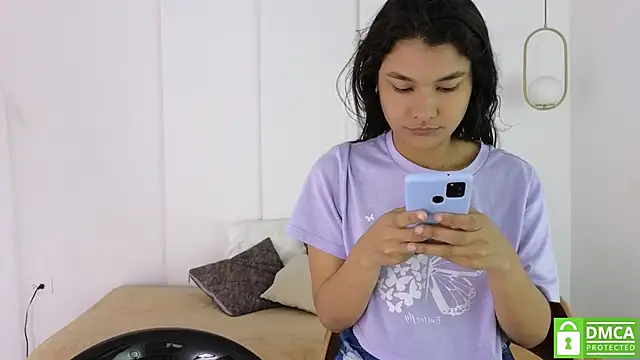 Snapshot of sexychanell_18 chatting on 22, 11, 2025 sexychanell 18 online show from 22, 11, 2025