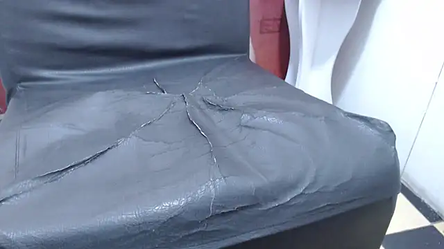 Laura hottt online show from 30, 10, 2025