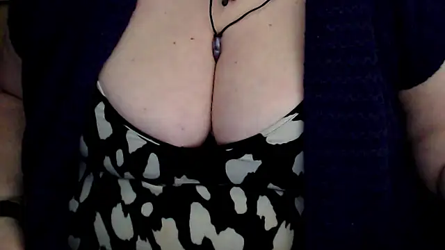 Snapshot of mayasmith chatting on 12, 5, 2026 mayasmith online show from 12, 5, 2026