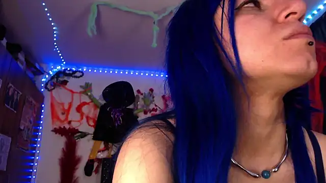 Snapshot of pussytight_pervert chatting on 27, 10, 2025 pussytight pervert online show from 27, 10, 2025