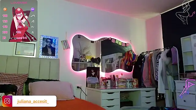 caroline cossei online show from 3, 2, 2026