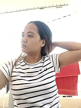 xTheLastVIRGINx online show from 14, 4, 2026