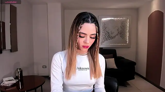 Snapshot of JuanitaClay chatting on 16, 3, 2025 JuanitaClay online show from 16, 3, 2025