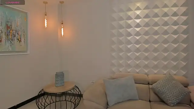 Snapshot of JuanitaClay chatting on 6, 11, 2025 JuanitaClay online show from 6, 11, 2025